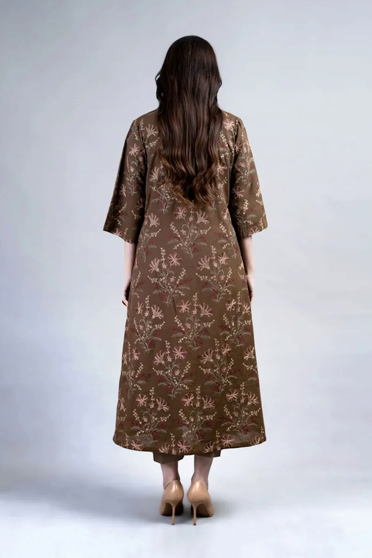 Embroidered Lawn 3pc with Embroidered Crinkle Chiffon Dupatta- GA2024