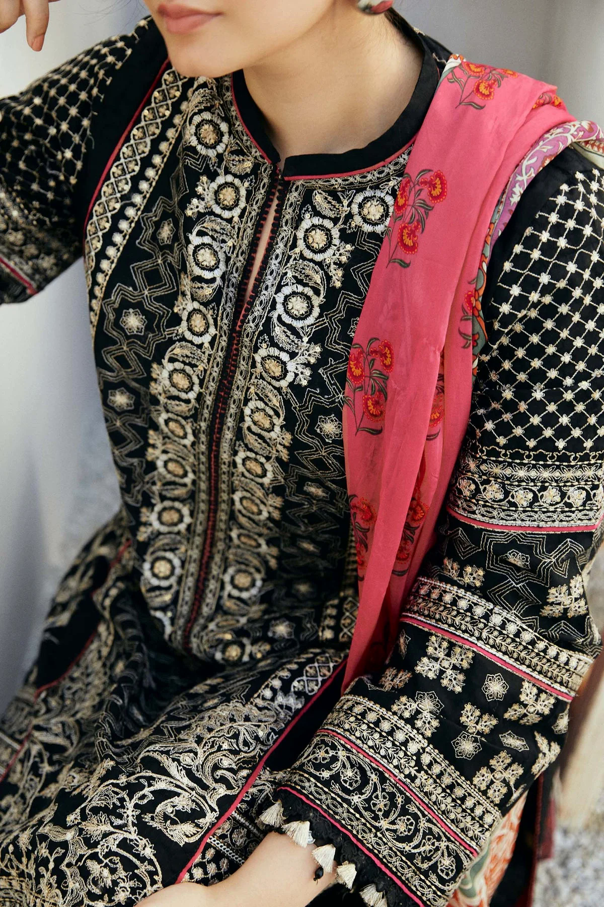 Embroidered Lawn 3pc with Silk Printed Chiffon Dupatta - GA1883