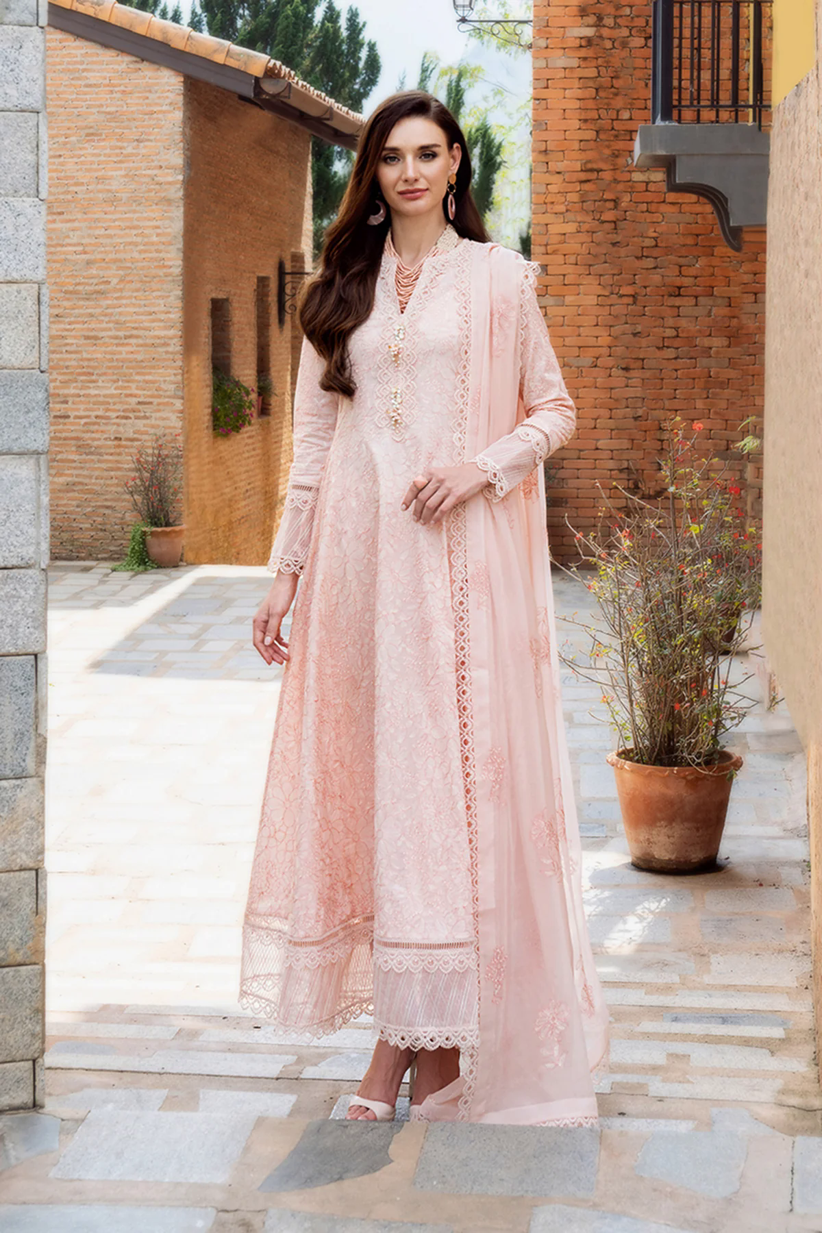 Embroidered Lawn 3pc with Embroidered Crinkle Chiffon Dupatta- GA2031