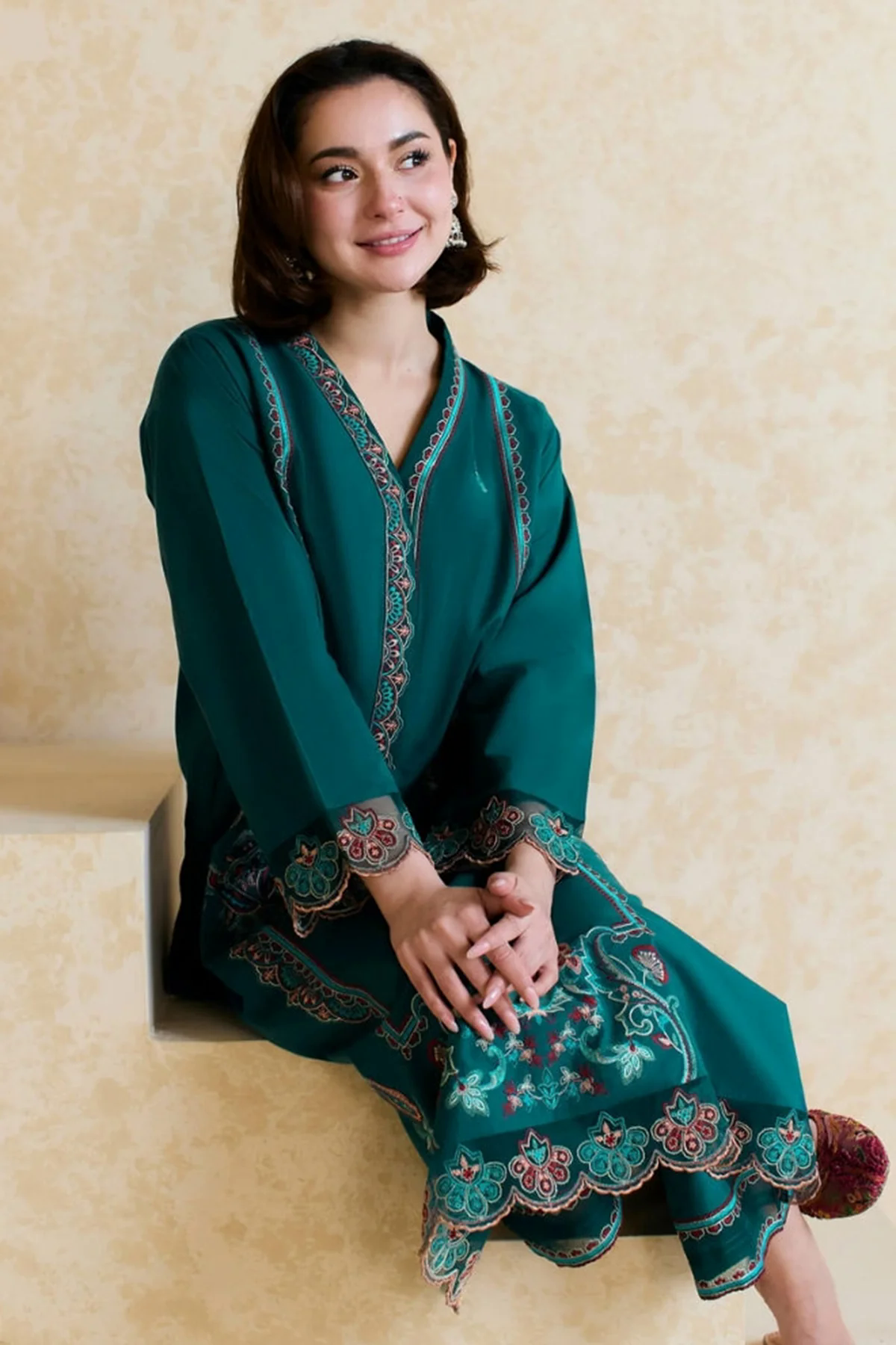 2PC Heavy Embroidered Lawn Suit -GA2044