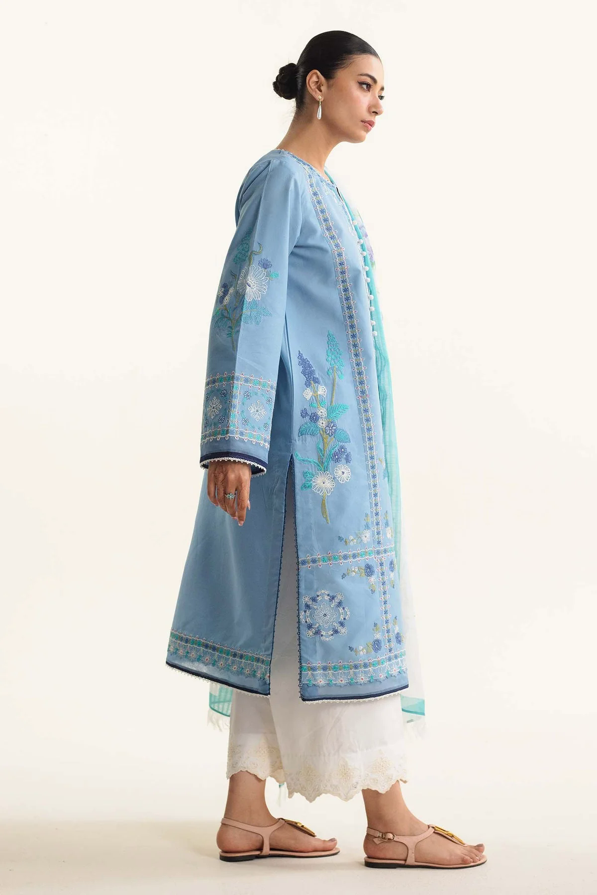 Embroidered Lawn 3pc with Printed Slub Net Dupatta- GA1907