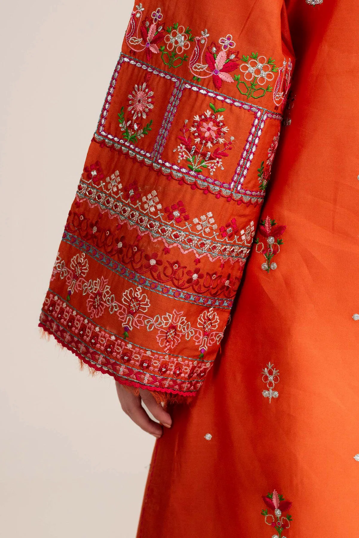 Embroidered Lawn 3pc with Chiffon Dupatta- GA1909