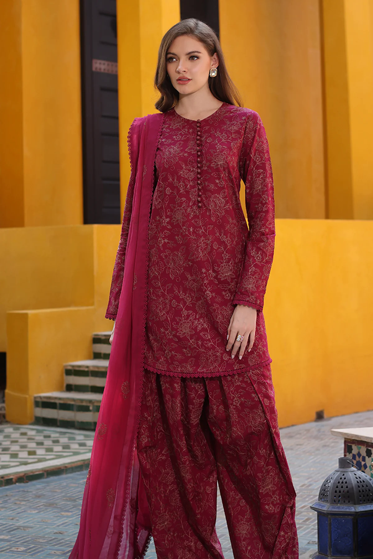 Embroidered Lawn 3pc with Embroidered Crinkle Chiffon Dupatta- GA2035