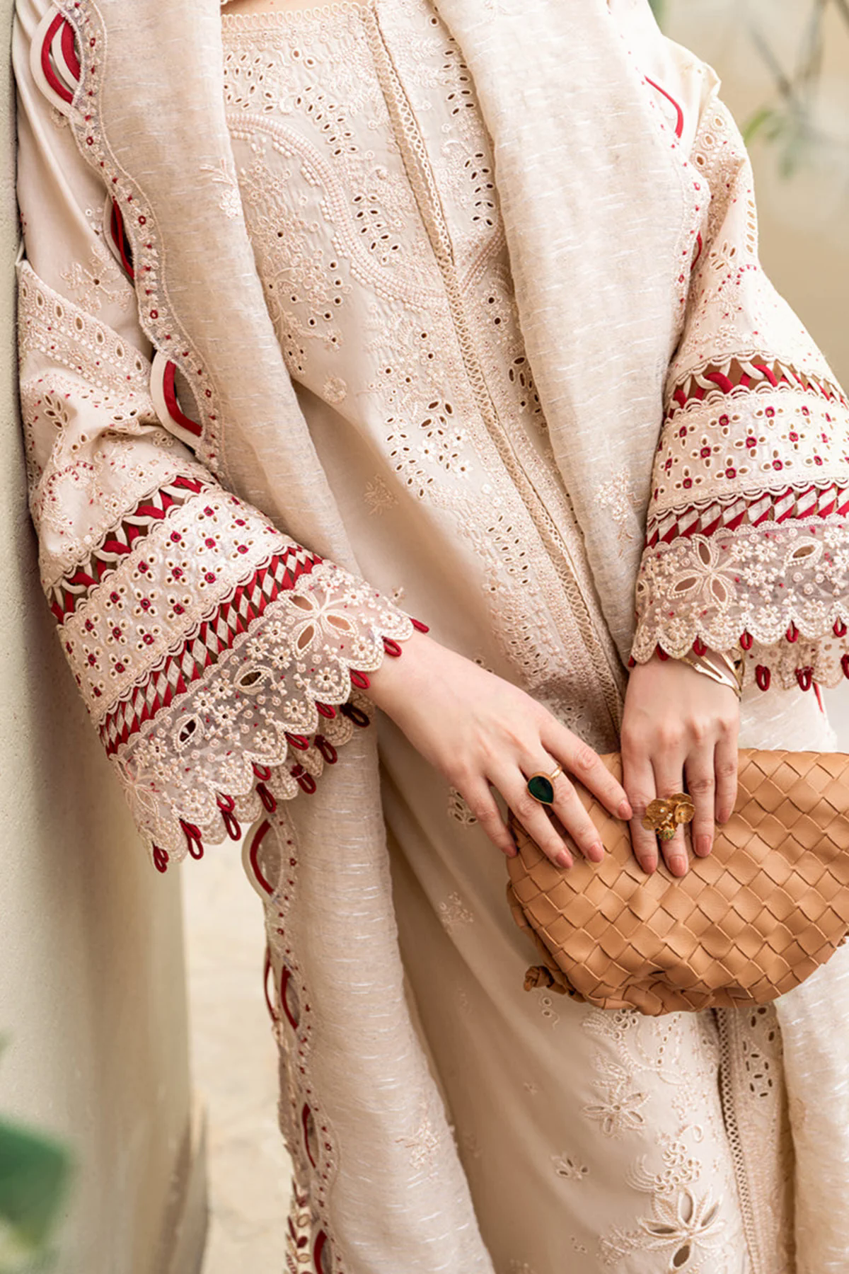 Embroidered Lawn 3pc with Embroidered Slub Net dupatta-GA2028