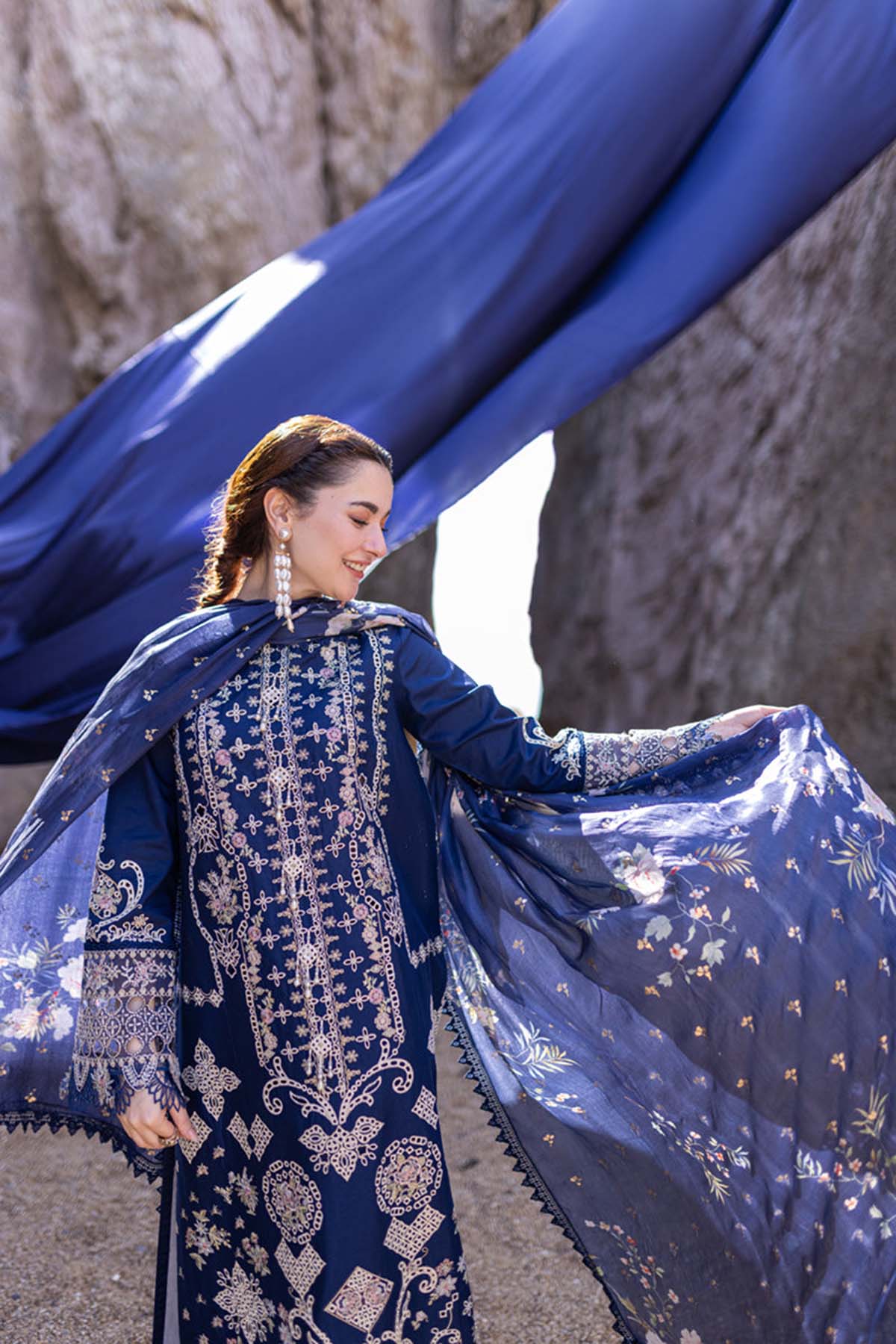 Luxury Embroidered Lawn 3pc with Embroidered Slub Net Dupatta - GA1831 Luxury Embroidered Lawn 3pc with Embroidered Slub Net Dupatta - GA1831