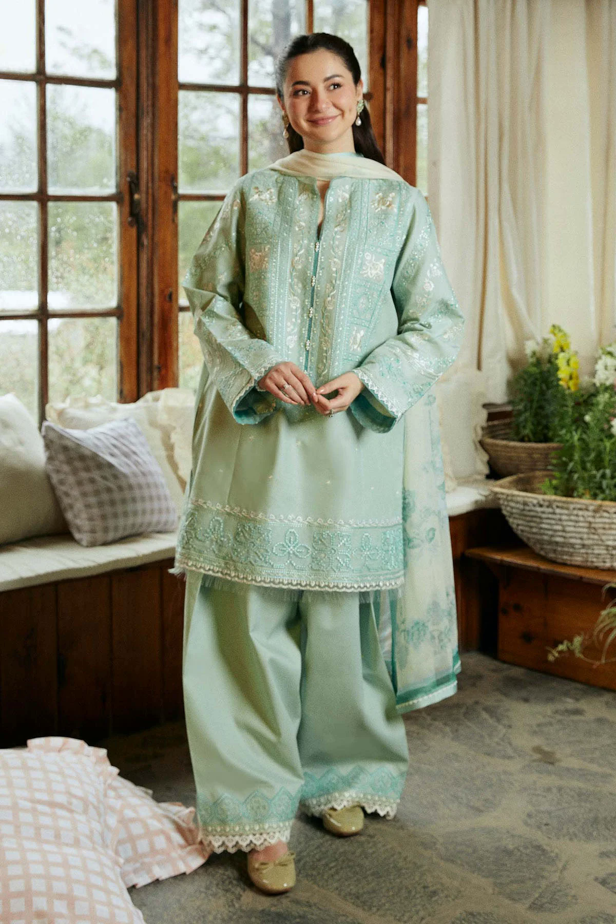 Embroidered Lawn 3pc with Printed Slub Net Dupatta- GA1908