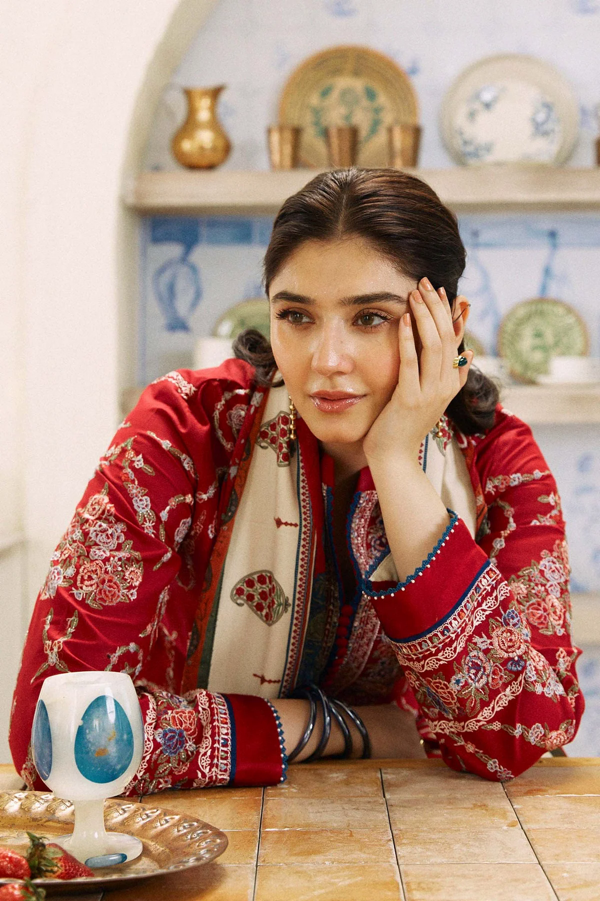 Embroidered Lawn 3pc with Silk Printed Chiffon Dupatta - GA1890 Embroidered Lawn 3pc with Silk Printed Chiffon Dupatta - GA1890