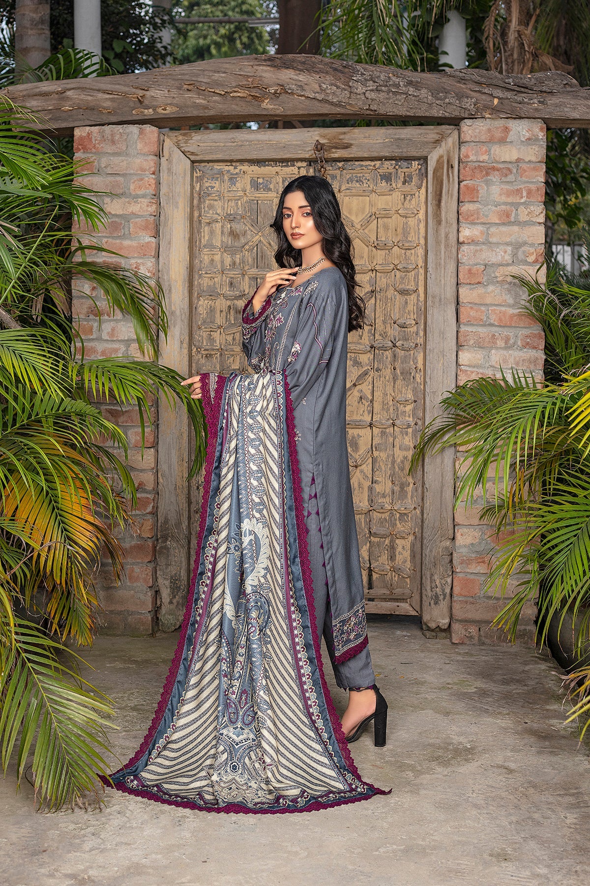 Firooja Luxury Embroidered Dhanak 3pc With Printed Whool Shawal-GA1940