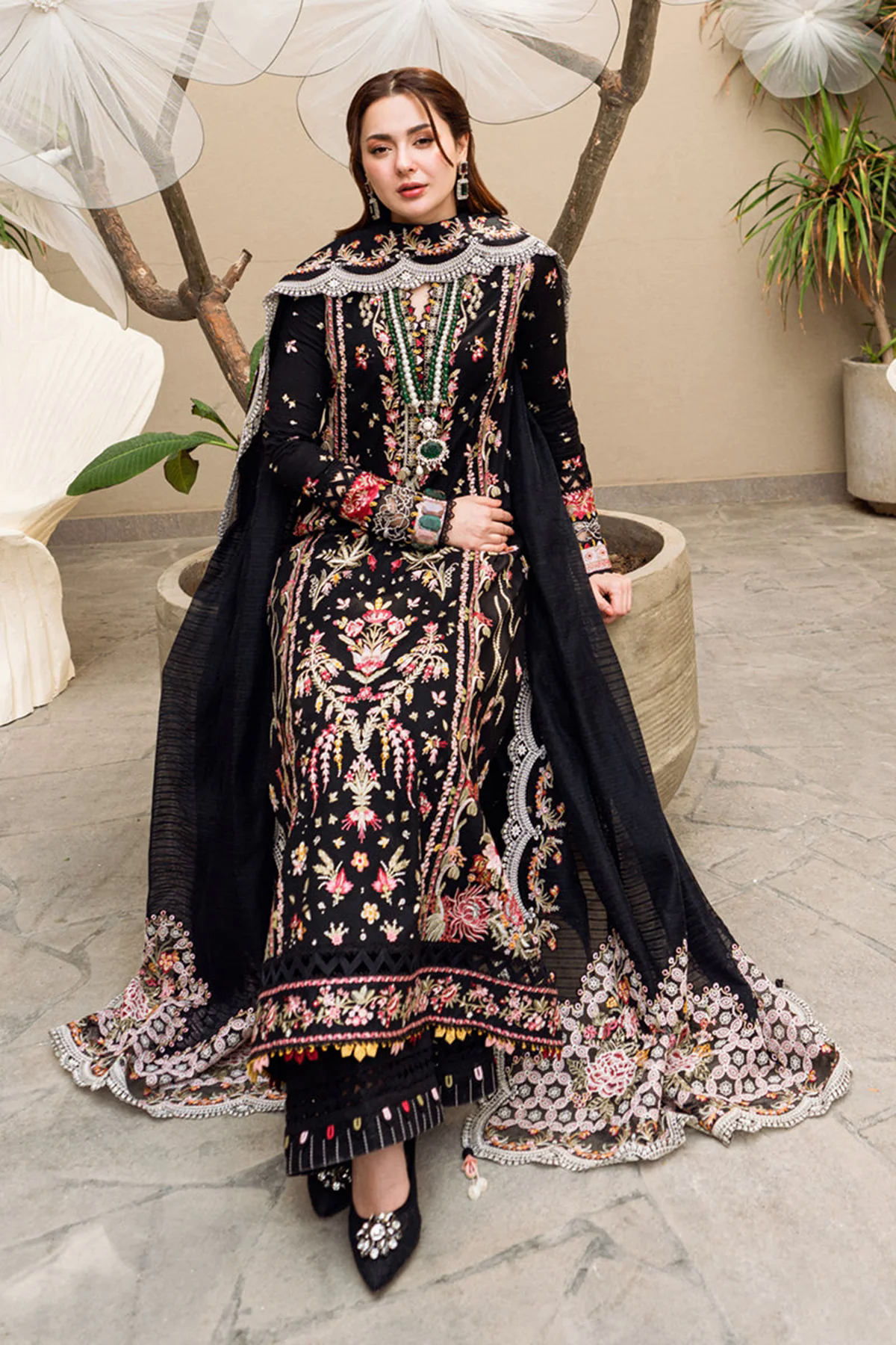 Embroidered Lawn 3pc with Embroidered Slub Net dupatta-GA2013