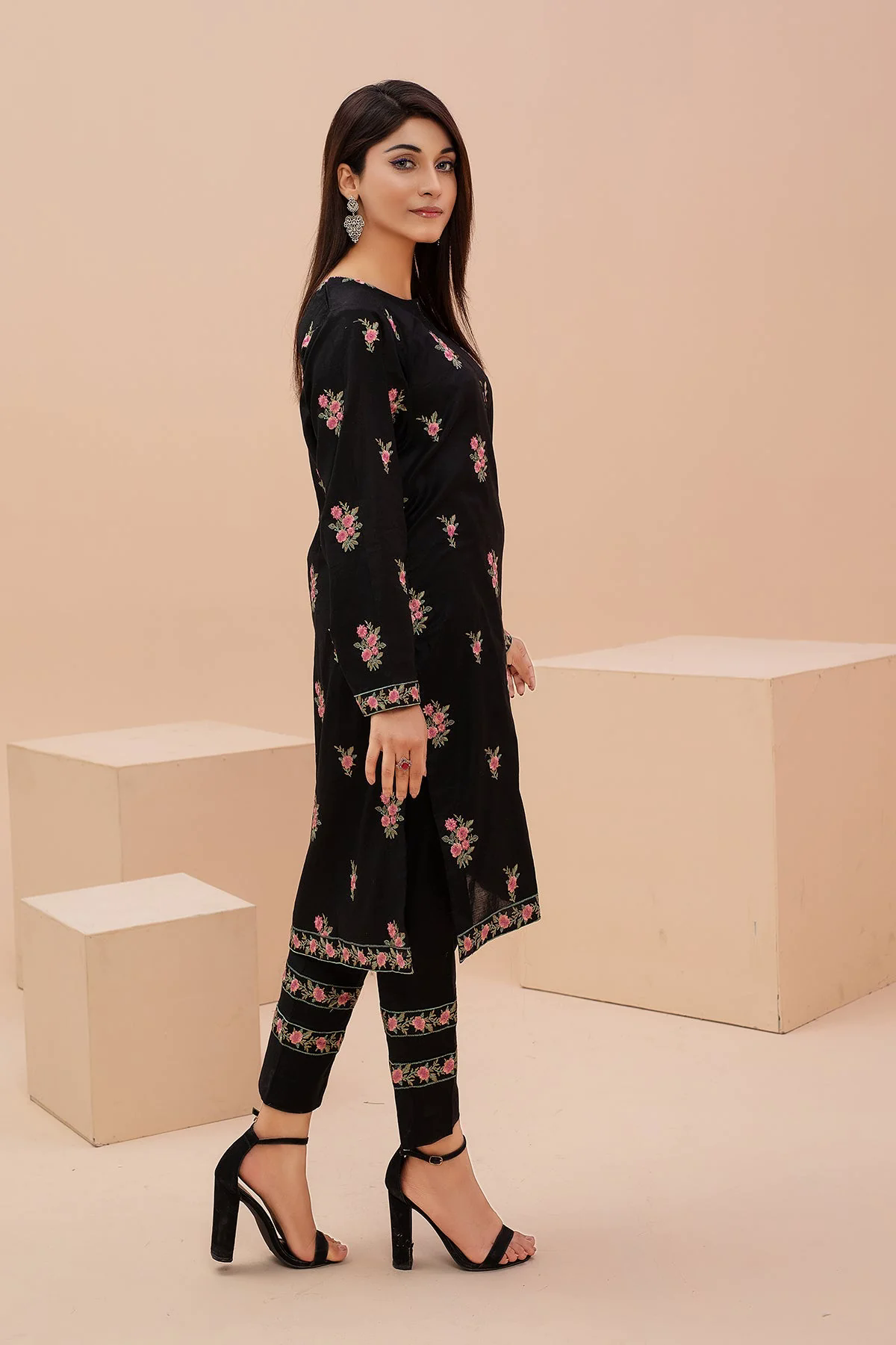 Original Black Embroidered Lawn 2pc - ZJ054