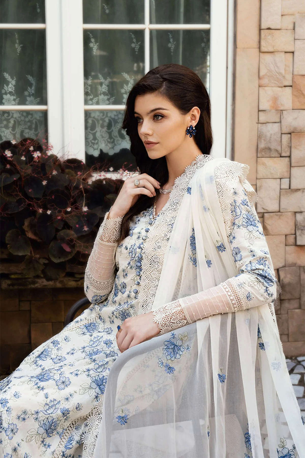 Embroidered Lawn 3pc with Embroidered Chiffon Dupatta- GA1997