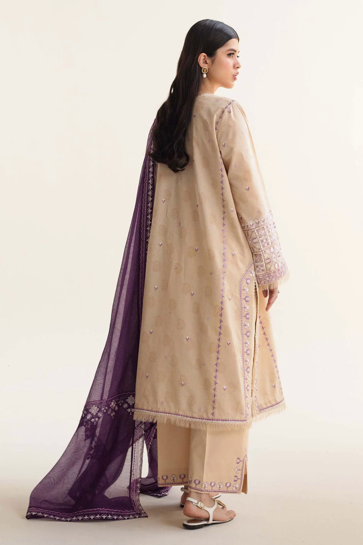 Embroidered Lawn 3pc with Printed Slub Net Dupatta- GA1906