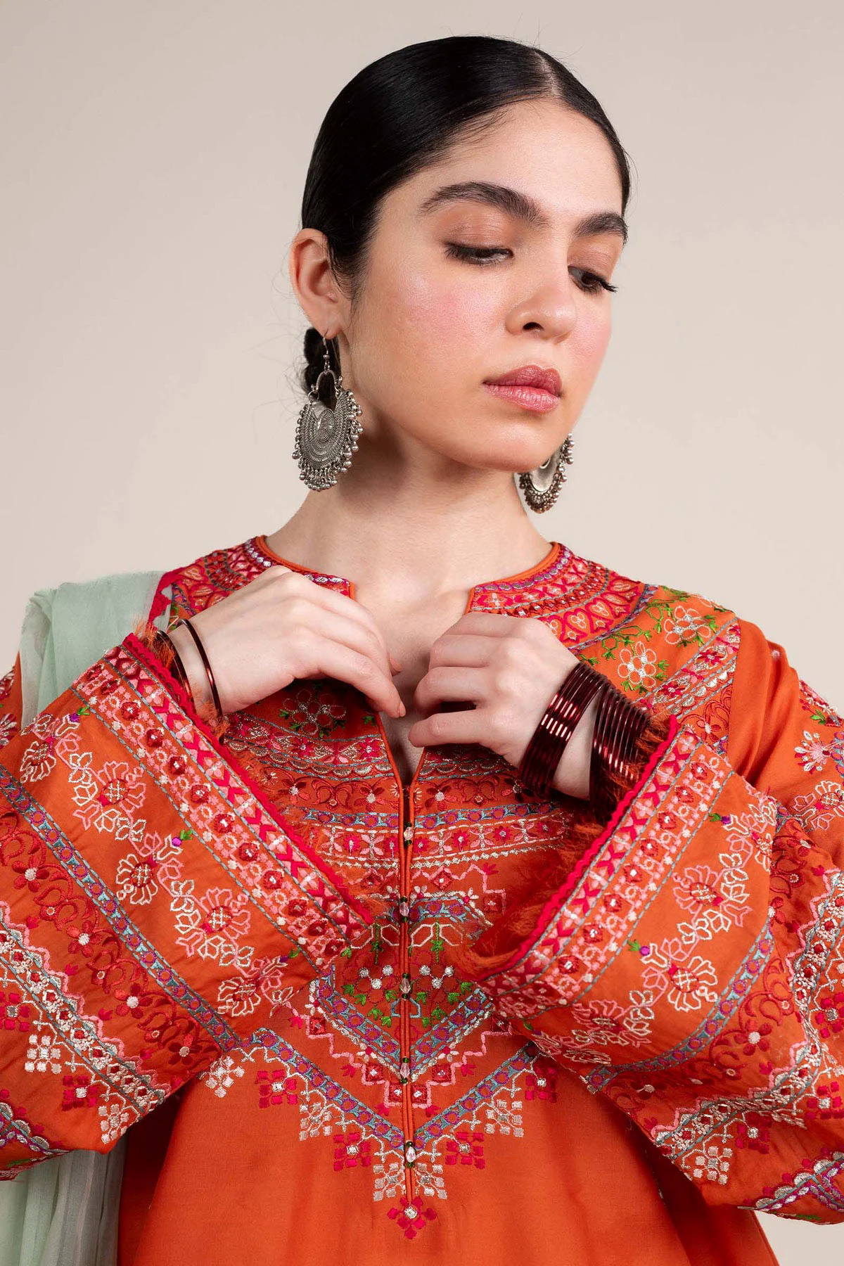 Embroidered Dhanak 3pc with Whool Shawal- GA1968
