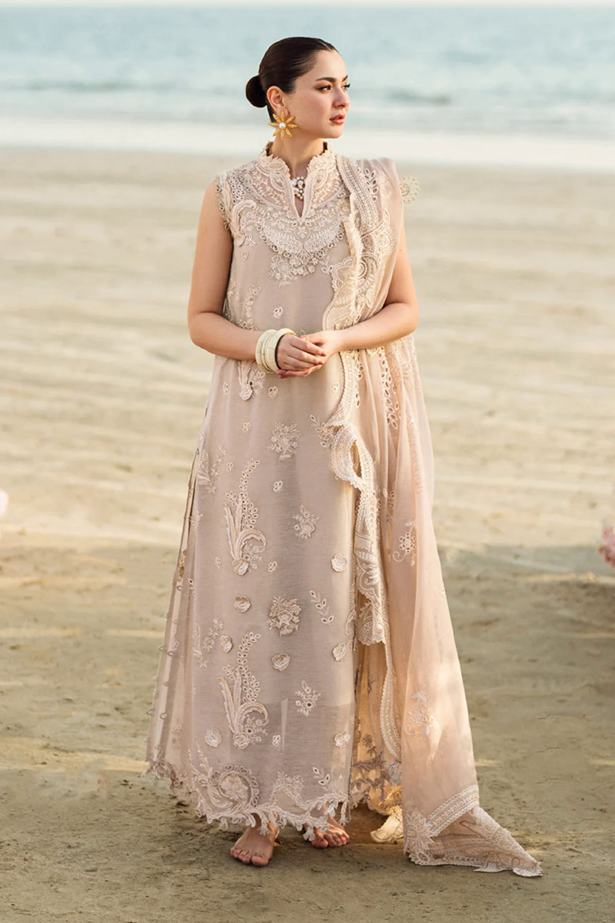 Embroidered Lawn 3pc with Embroidered Slub Net dupatta-GA2014