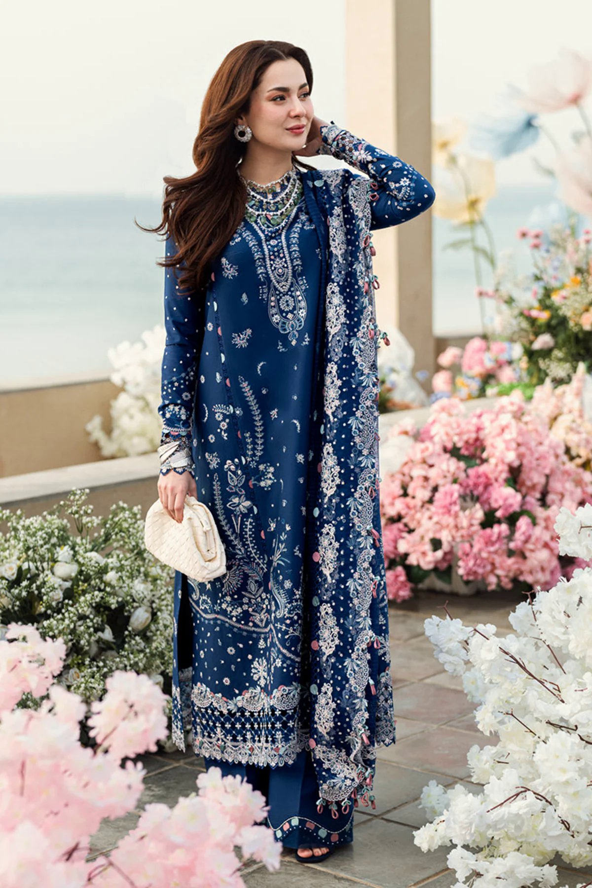 Embroidered Lawn 3pc with Embroidered Slub Net dupatta-GA2016