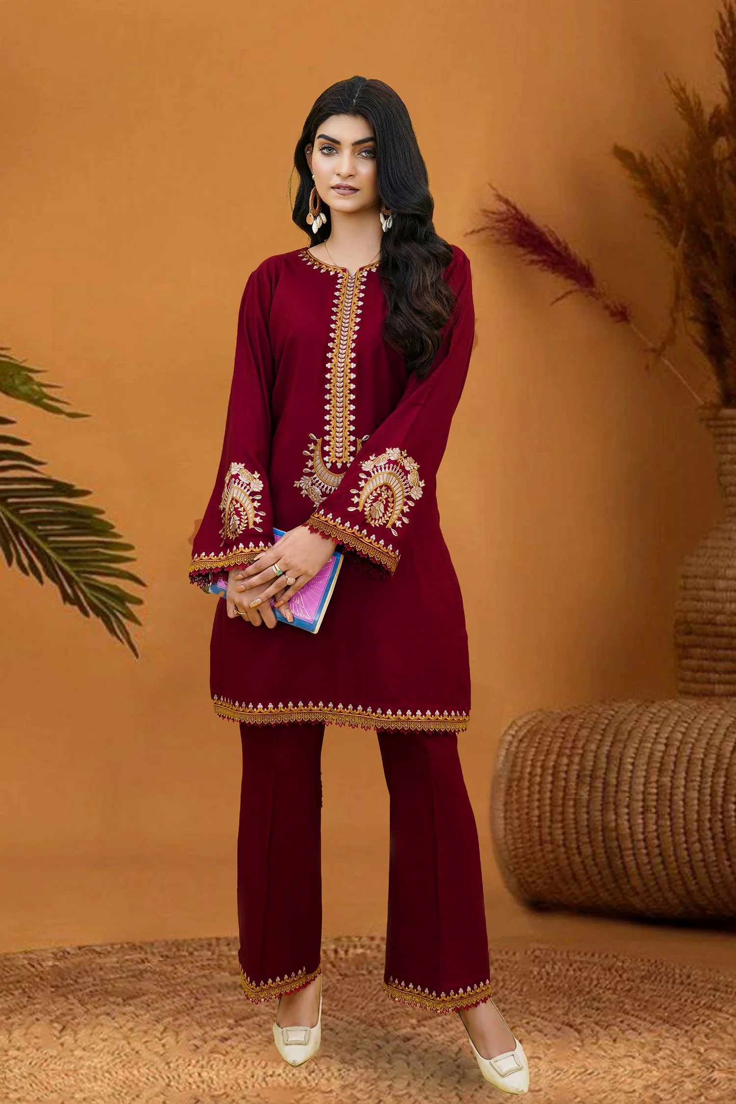 Jeyran Embroidered Dhanak 2pc- GA1921