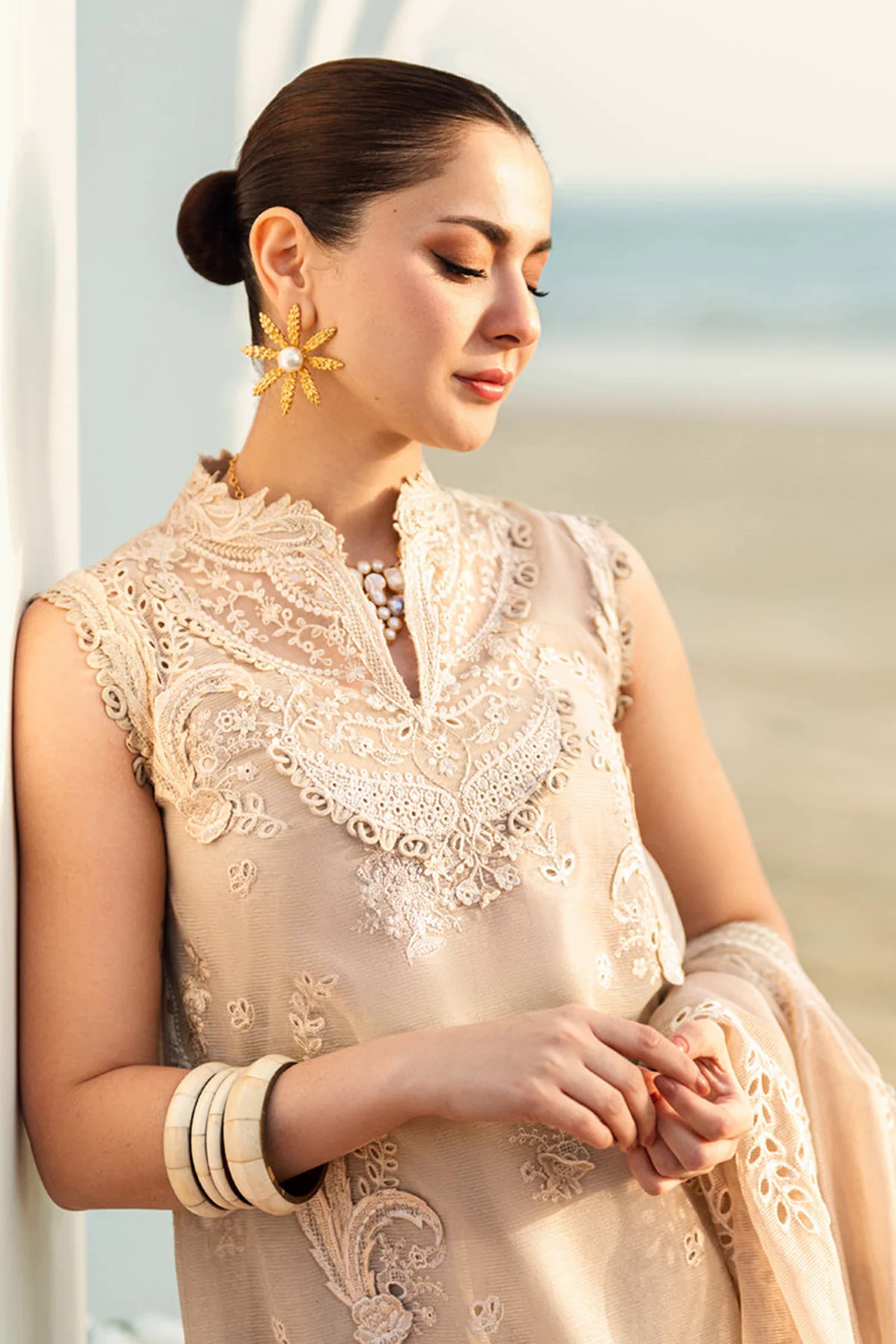 Embroidered Lawn 3pc with Embroidered Slub Net dupatta-GA2014