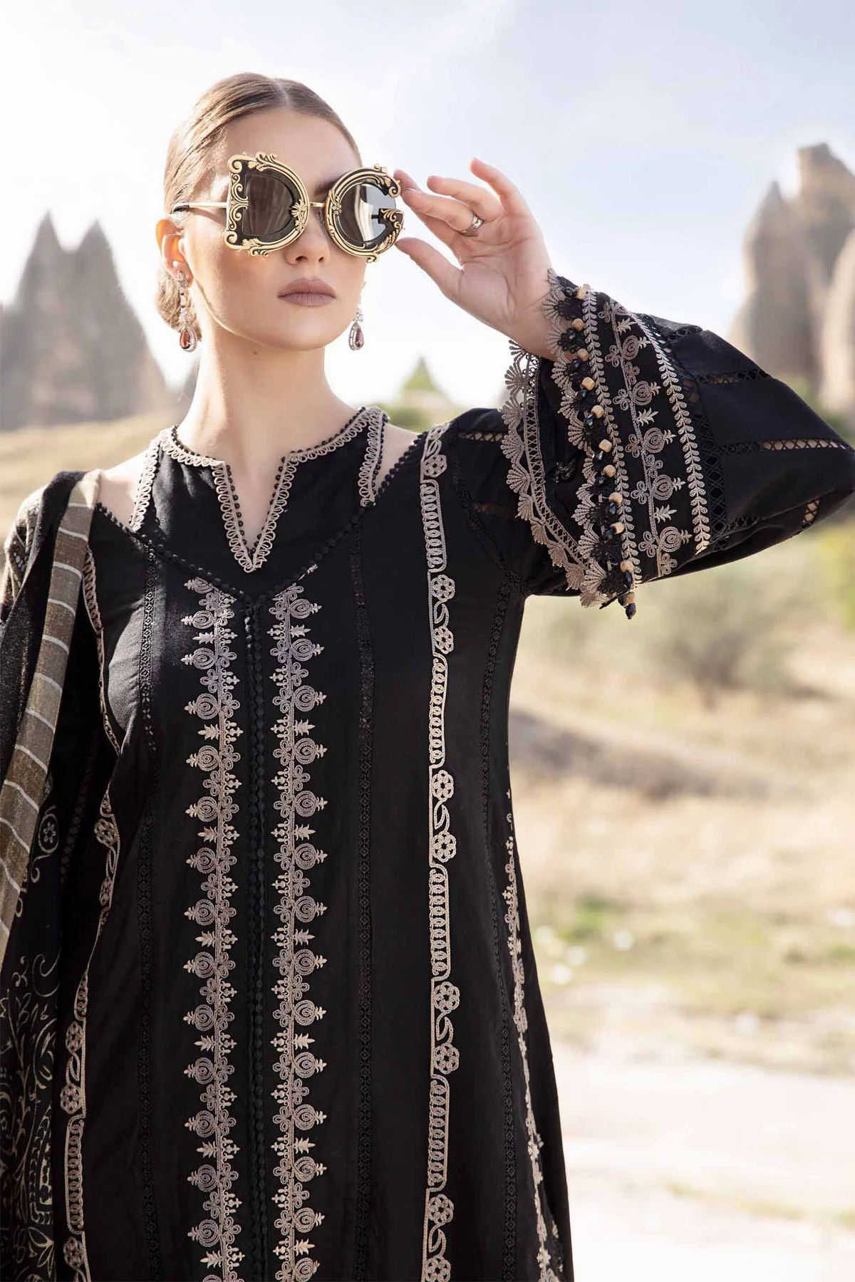 Embroidered Dhanak 3pc with Whool Shawal- GA1981 Embroidered Dhanak 3pc with Whool Shawal- GA1981