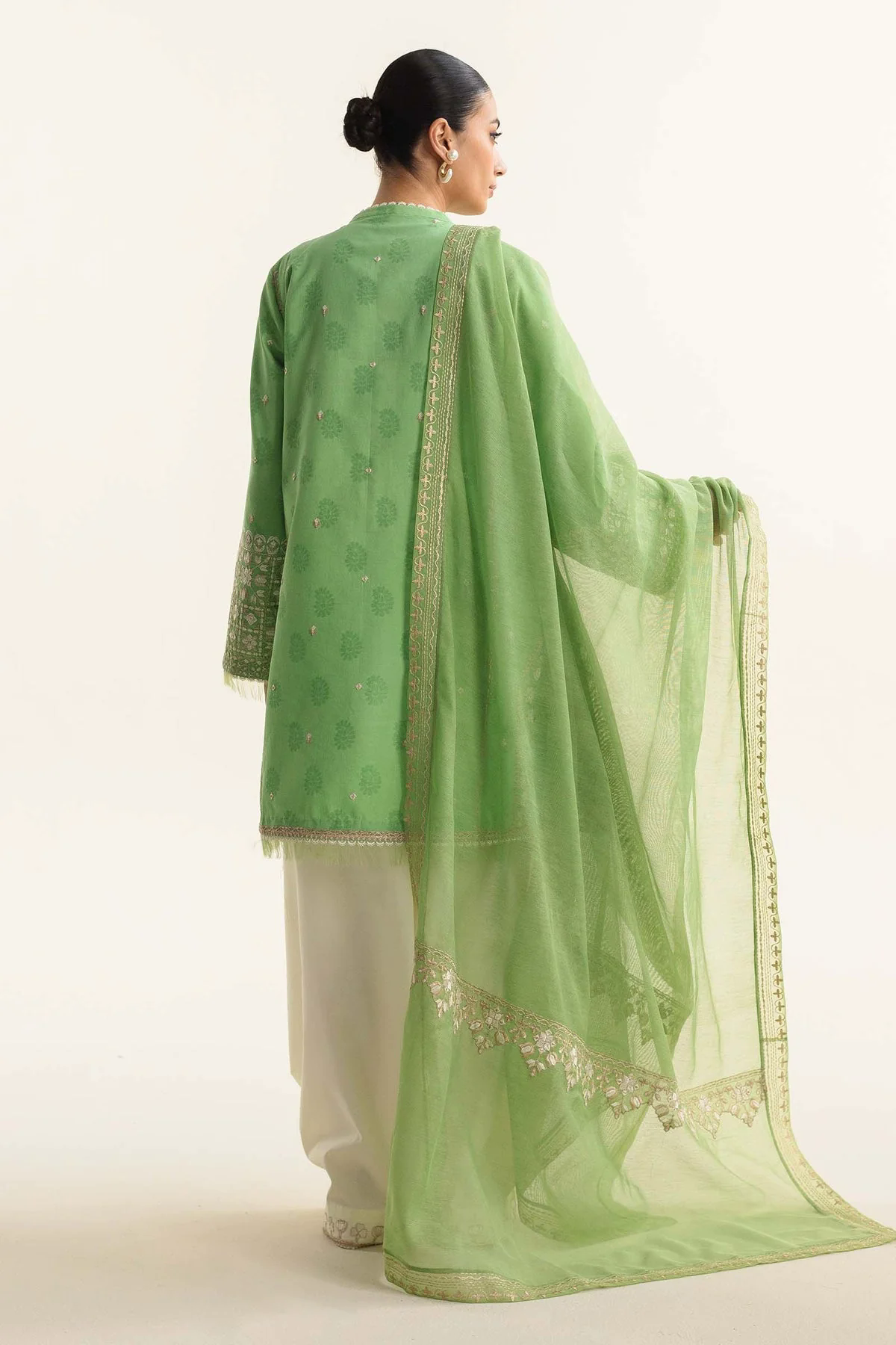 Embroidered Lawn 3pc with Printed Slub Net Dupatta- GA1905
