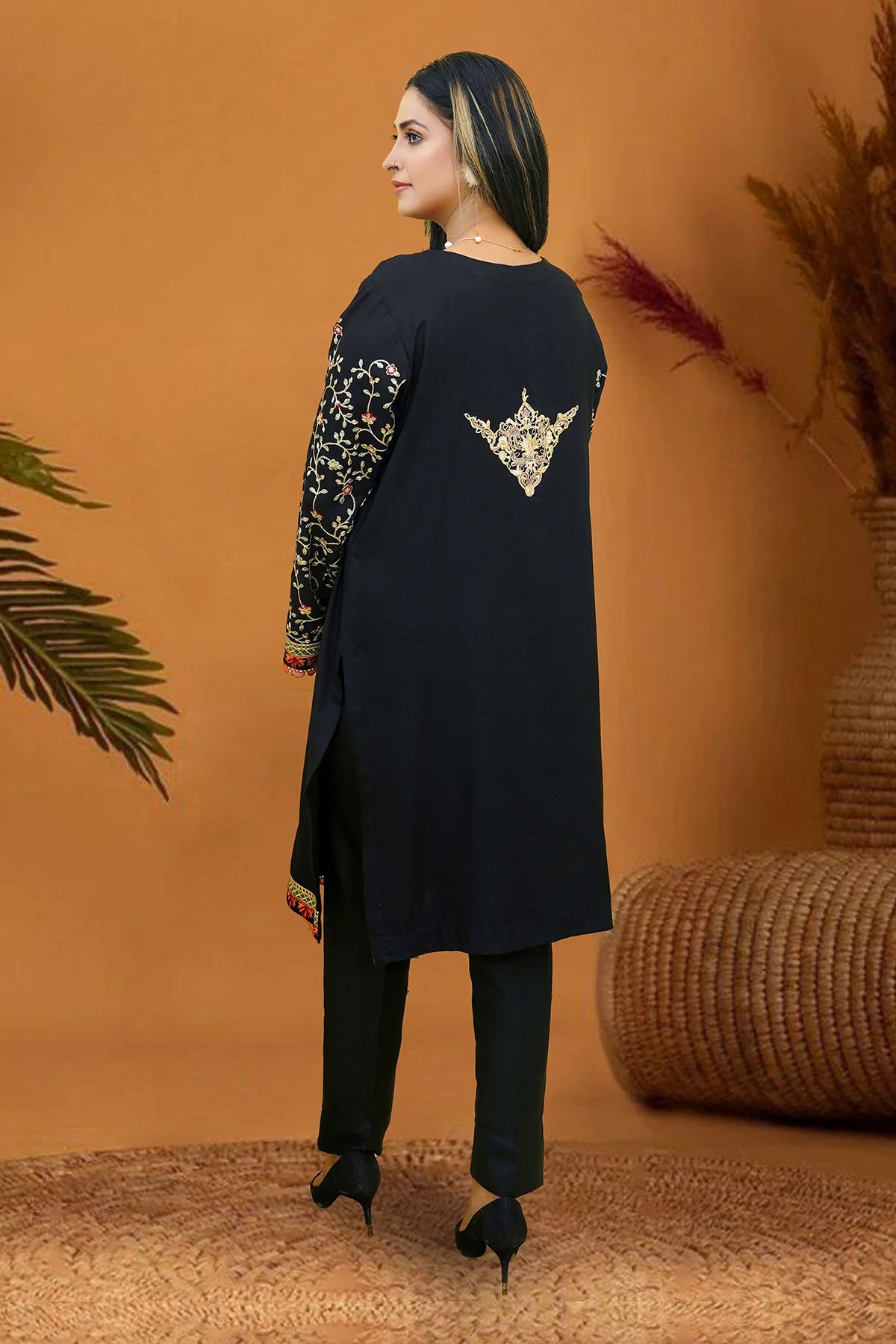 Anahita Embroidered Dhanak 2pc- GA1919