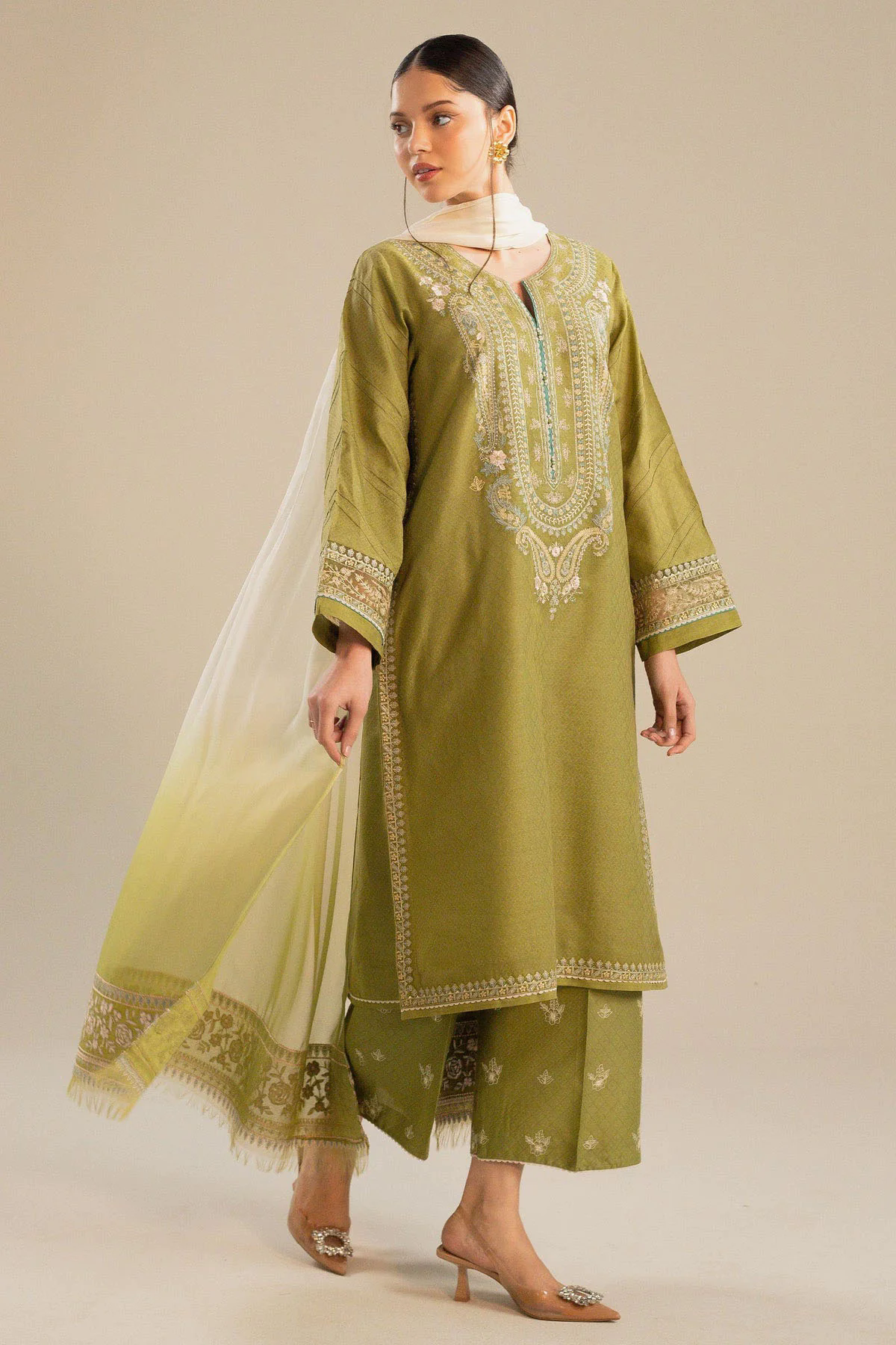 Embroidered Lawn 3pc with Embroidered Chiffon Dupatta- GA1900