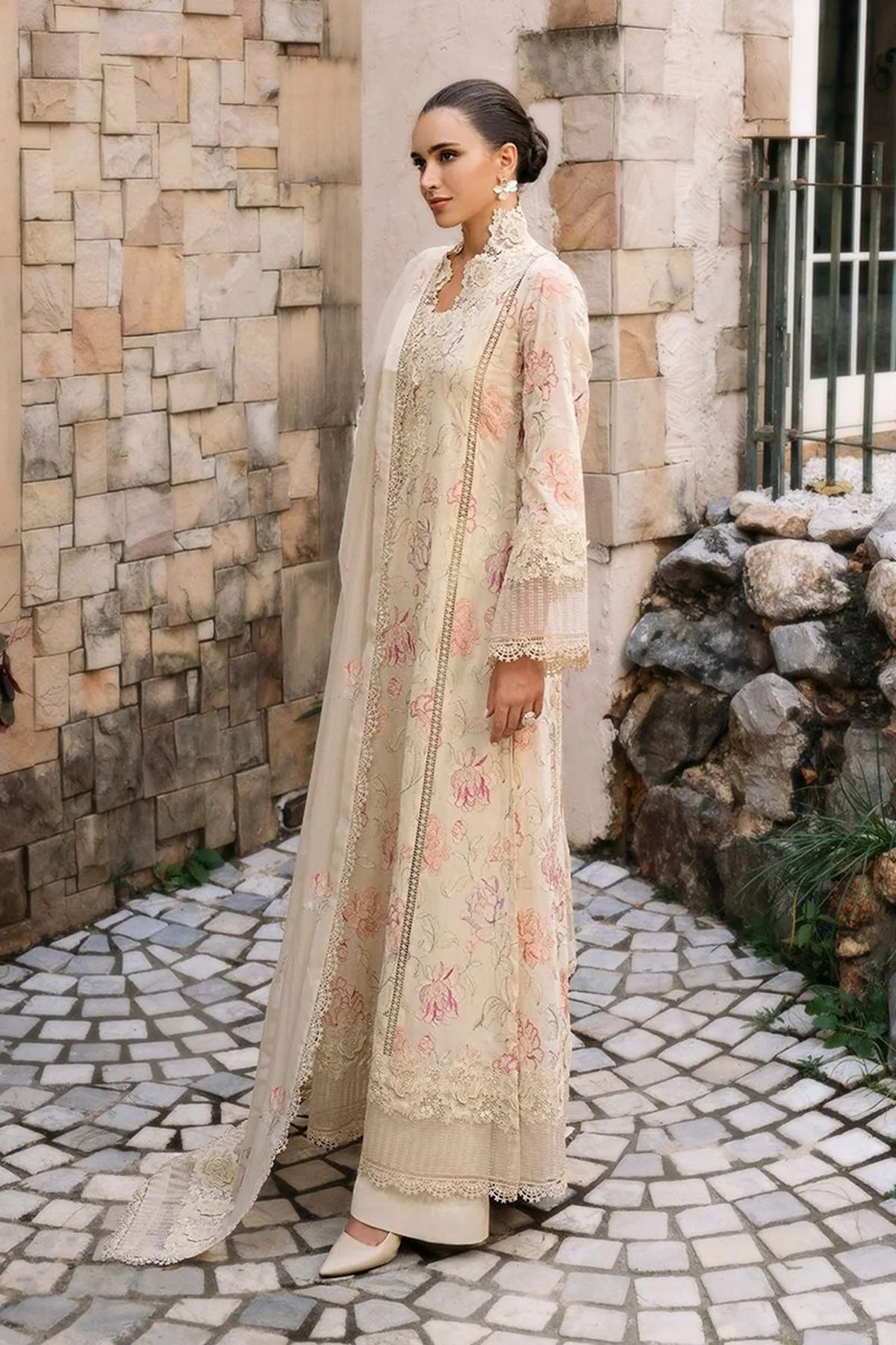 Embroidered Lawn 3pc with Embroidered Chiffon Dupatta- GA2021