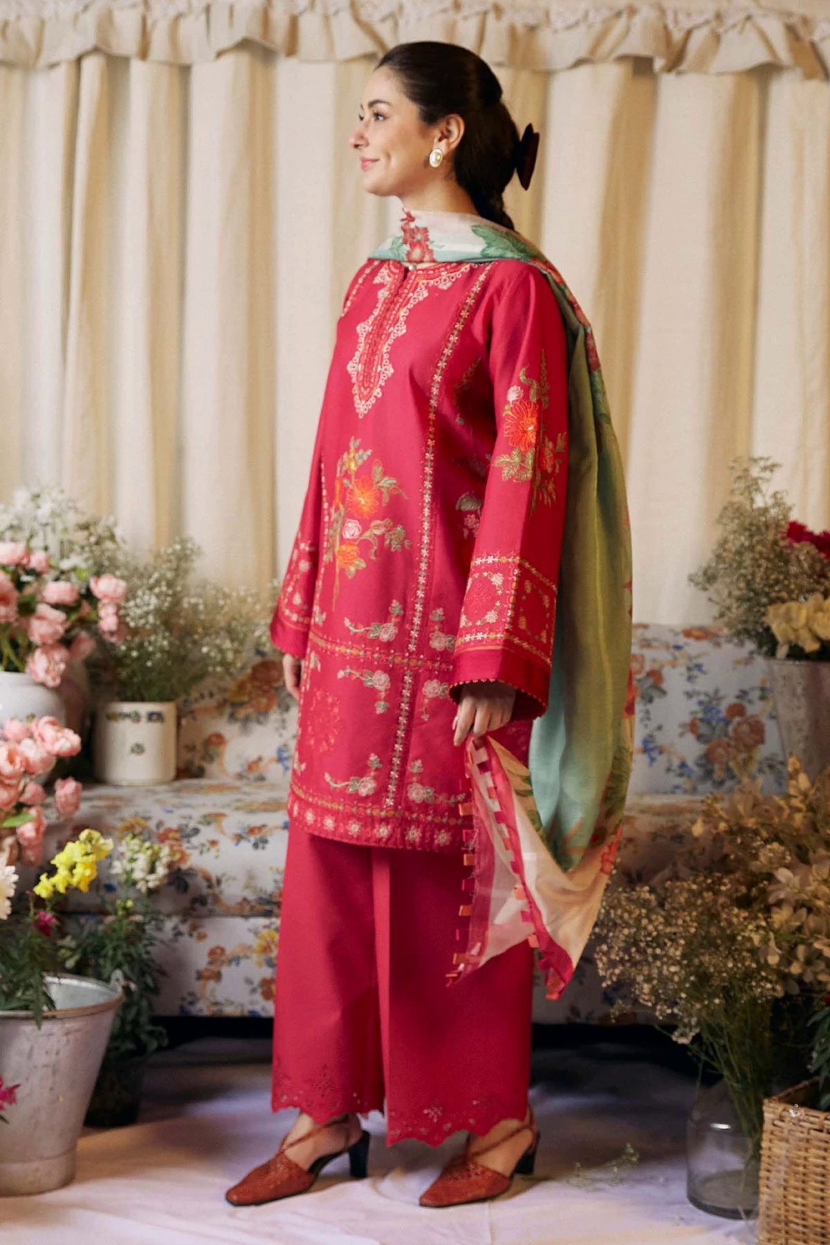 Embroidered Lawn 3pc with Printed Slub Net Dupatta- GA1904